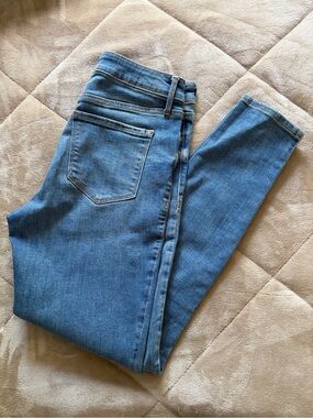 New Classic High-Rise Blue Women's Jeans